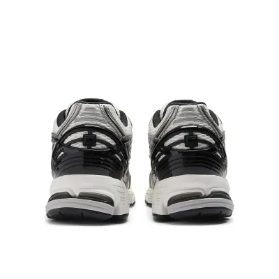 Кросівки New Balance 1906R