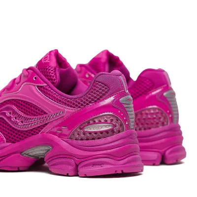 Жіночі кросівки Saucony PROGRID TRIUMPH 4 Жіночі кросівки Saucony PROGRID TRIUMPH 4