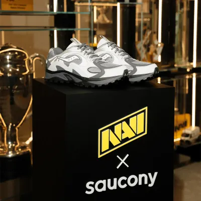 Чоловічі кросівки Saucony GRID AURA X