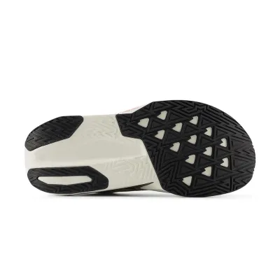 Жіночі кросівки New Balance FUELCELL REBEL V5